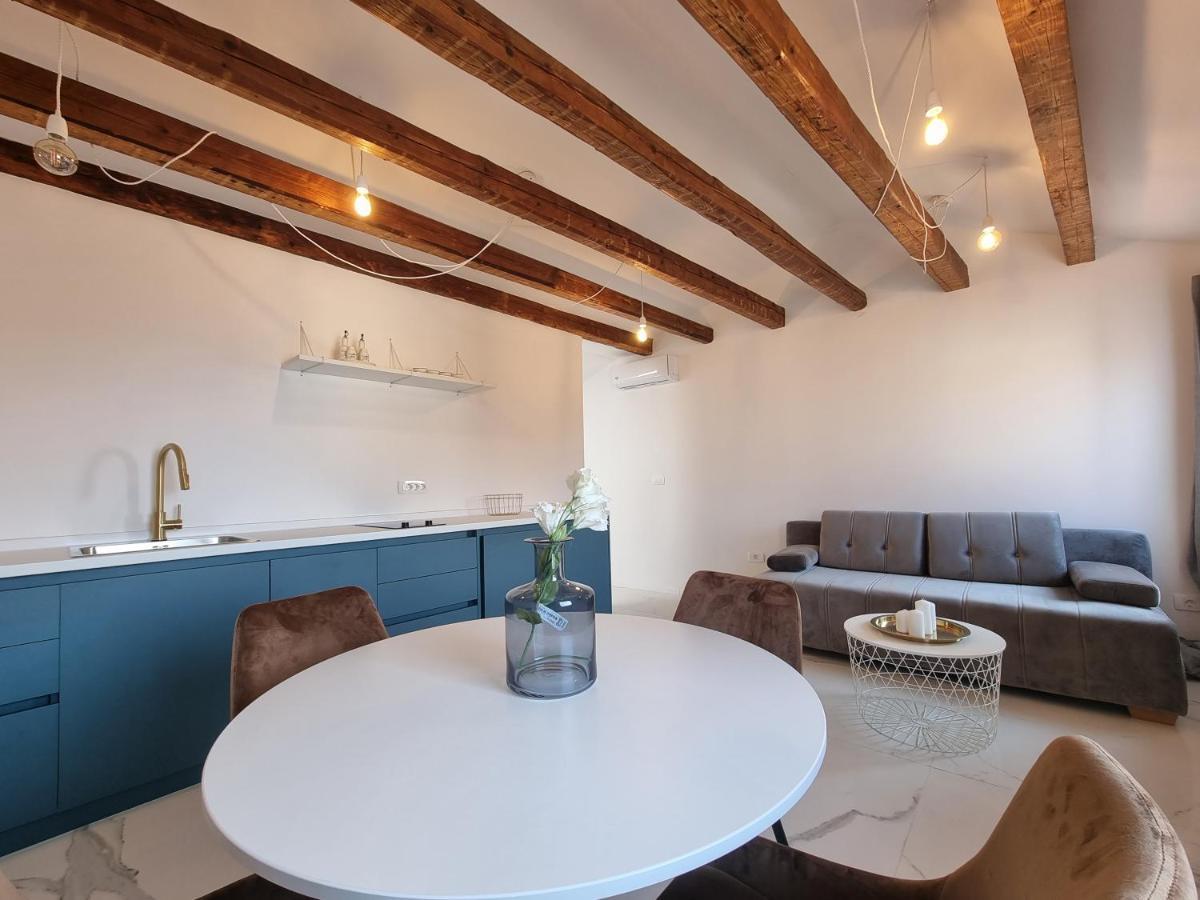 As Deluxe Apartments Piran Eksteriør billede