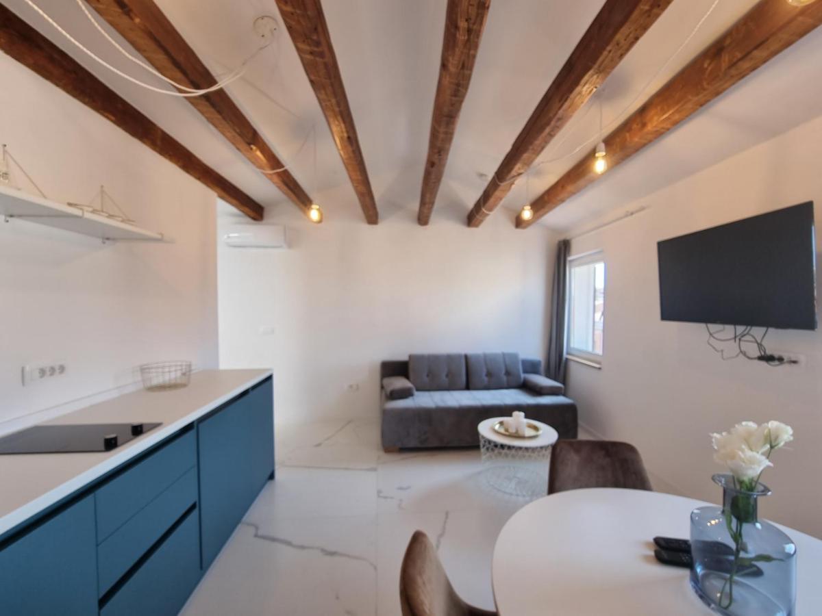As Deluxe Apartments Piran Eksteriør billede