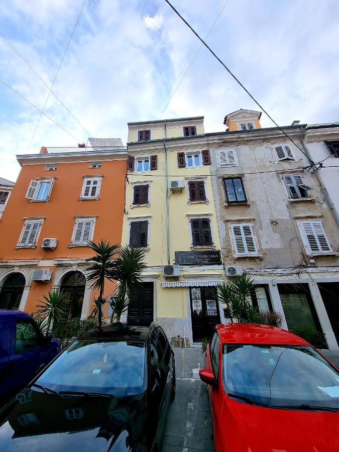 As Deluxe Apartments Piran Eksteriør billede